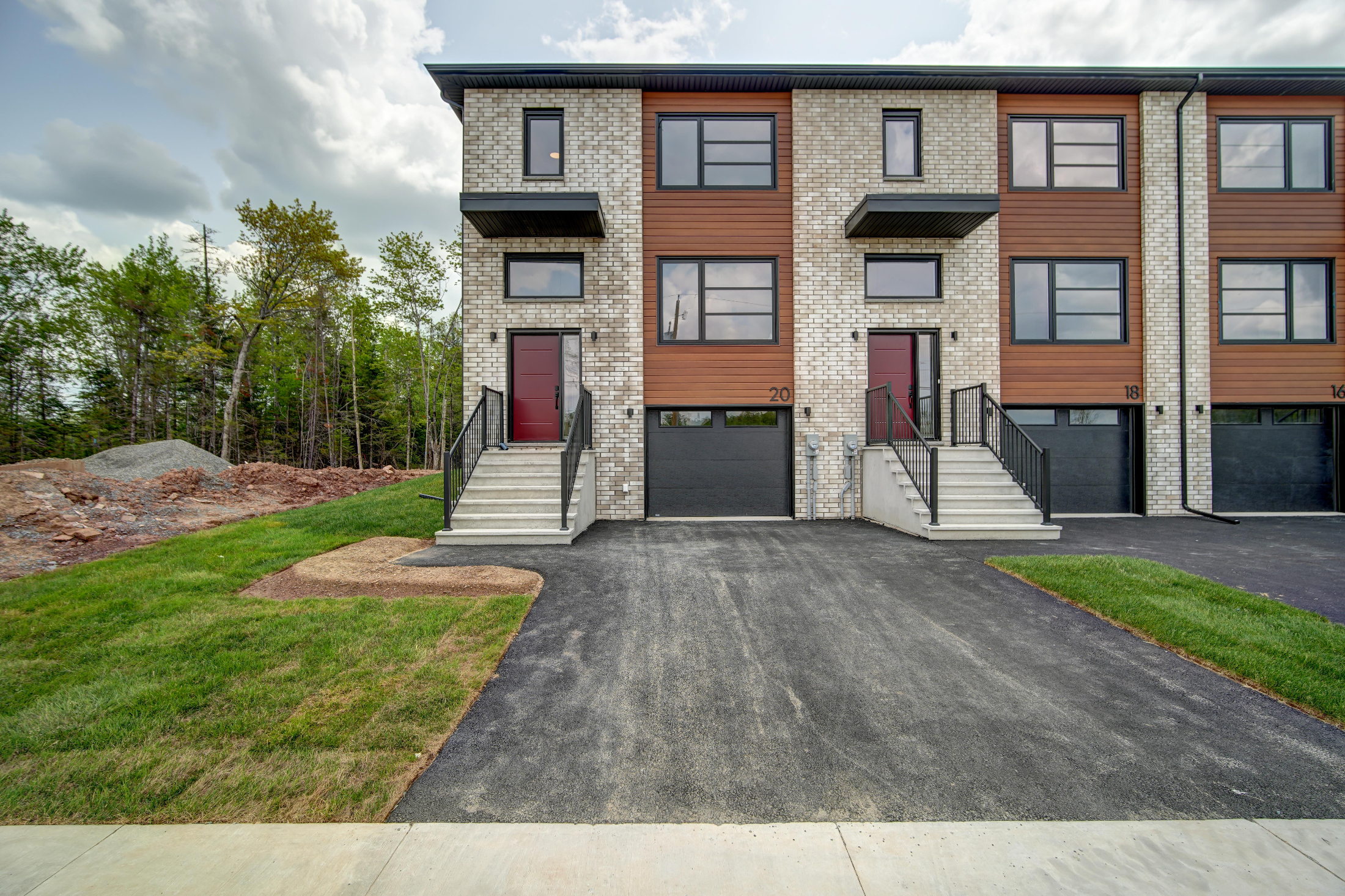 The Advantages of Investing in Pre-Construction Townhouses for First-Time Home Buyers